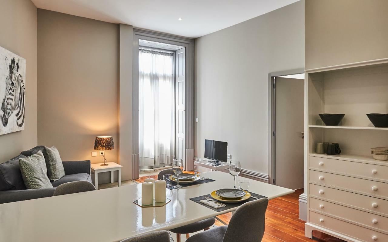 Sunday'S In Oporto Porto Exterior photo