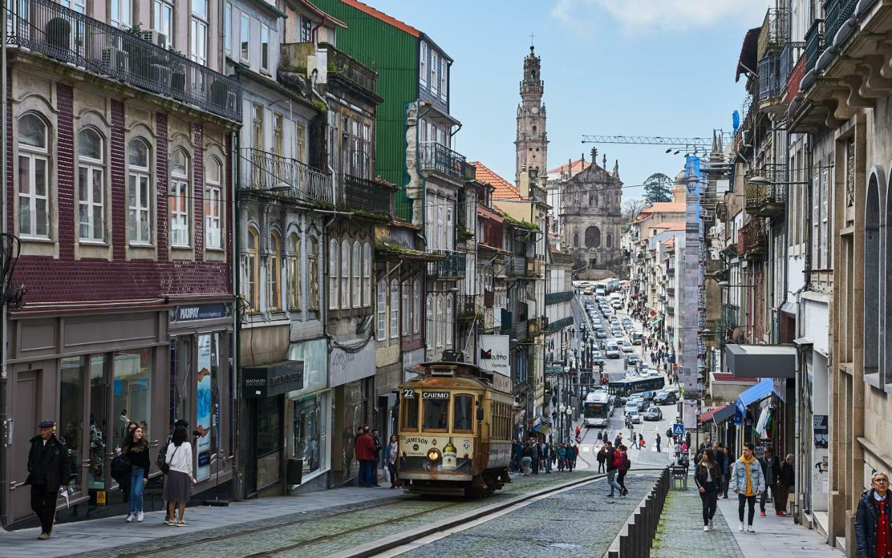 Sunday'S In Oporto Porto Exterior photo